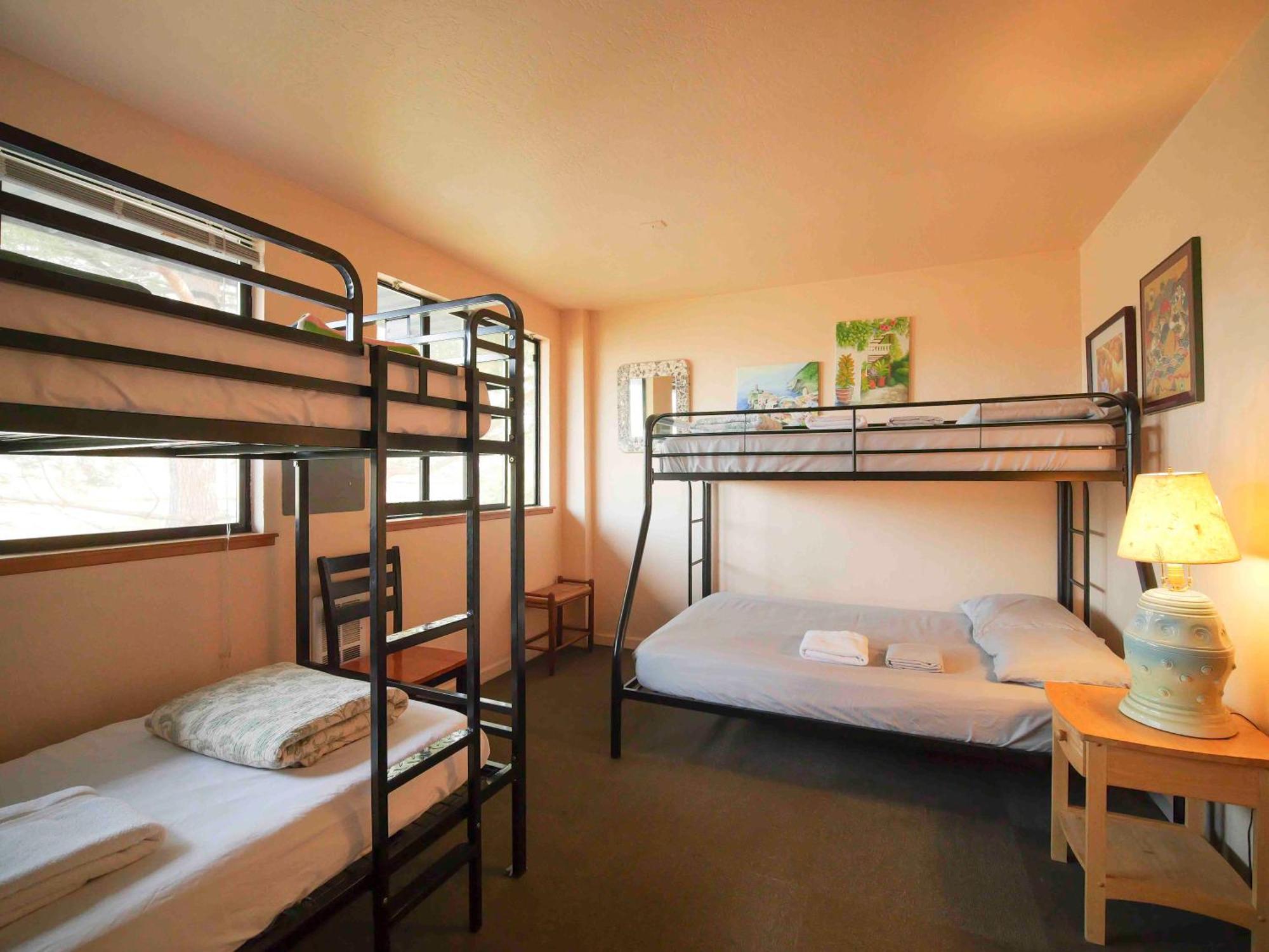 Ashland Commons Hostel Buitenkant foto