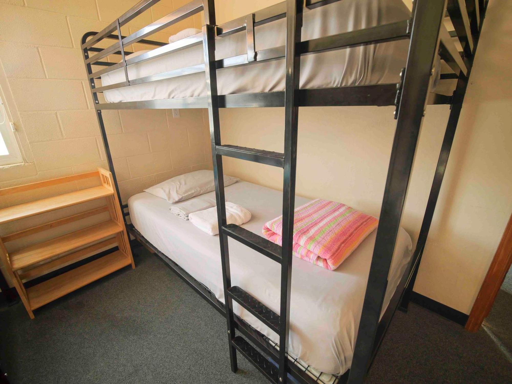 Ashland Commons Hostel Buitenkant foto