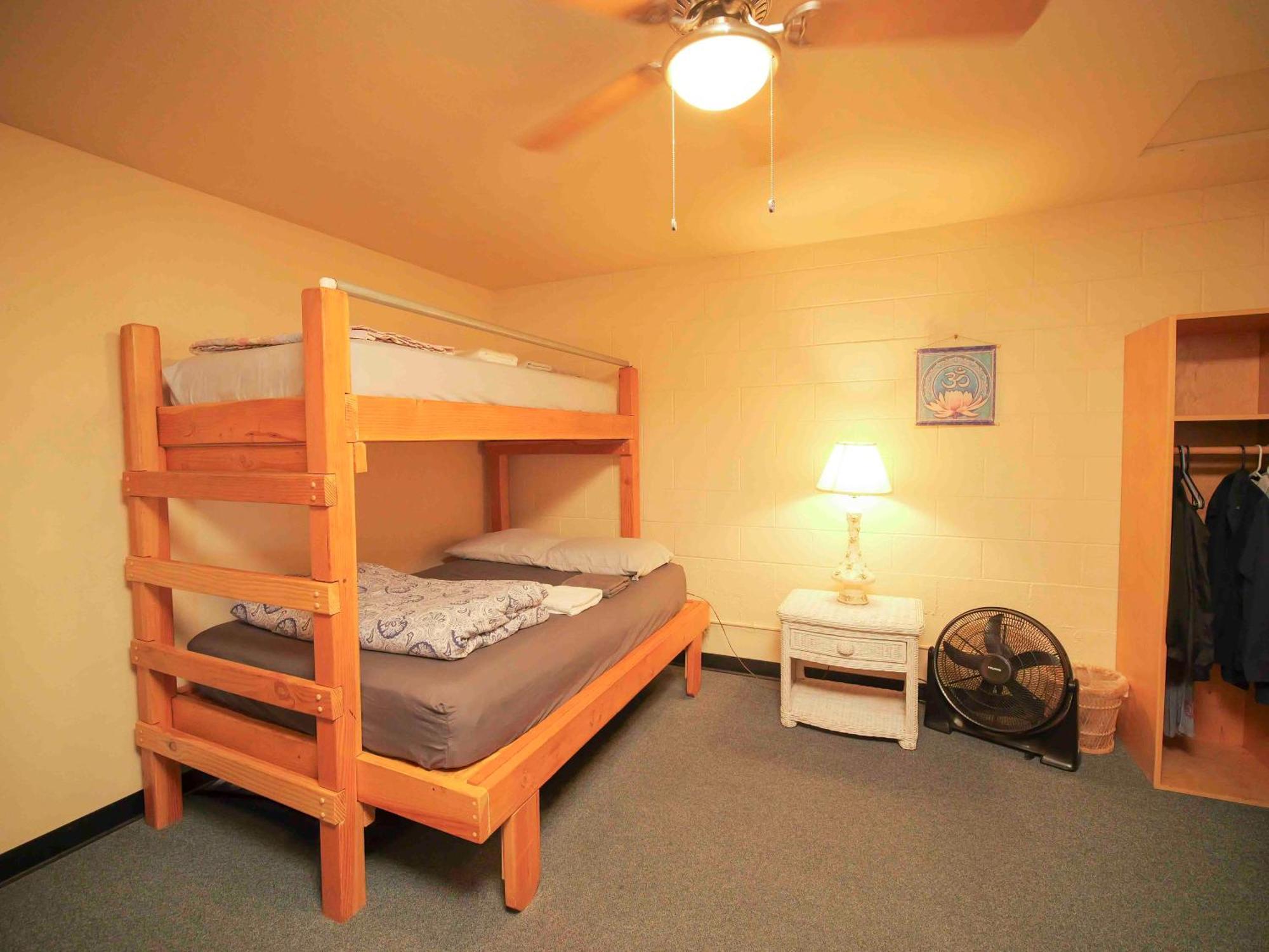 Ashland Commons Hostel Buitenkant foto