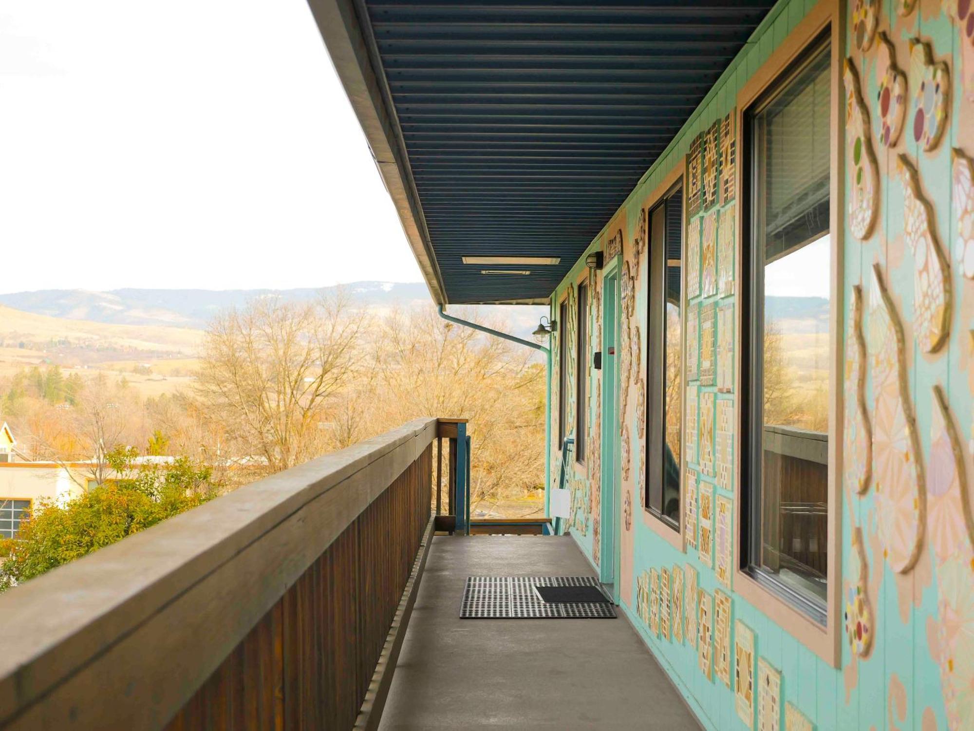 Ashland Commons Hostel Buitenkant foto