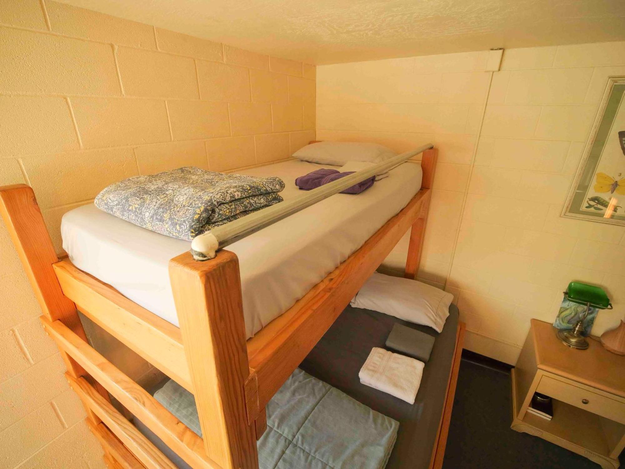 Ashland Commons Hostel Buitenkant foto