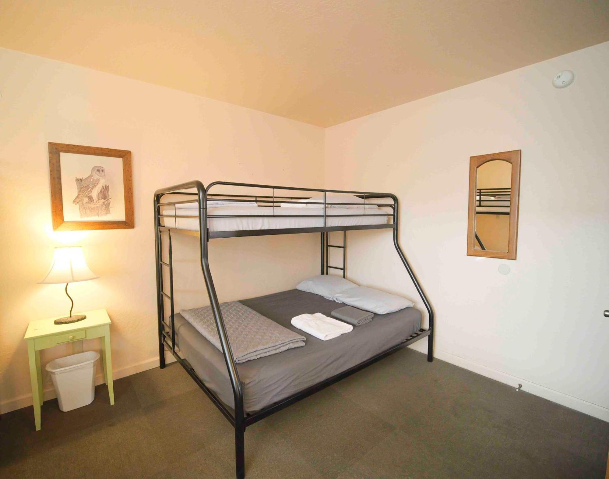 Ashland Commons Hostel Buitenkant foto