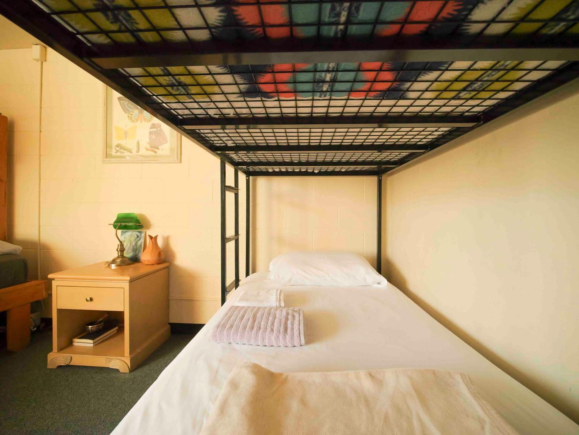 Ashland Commons Hostel Buitenkant foto