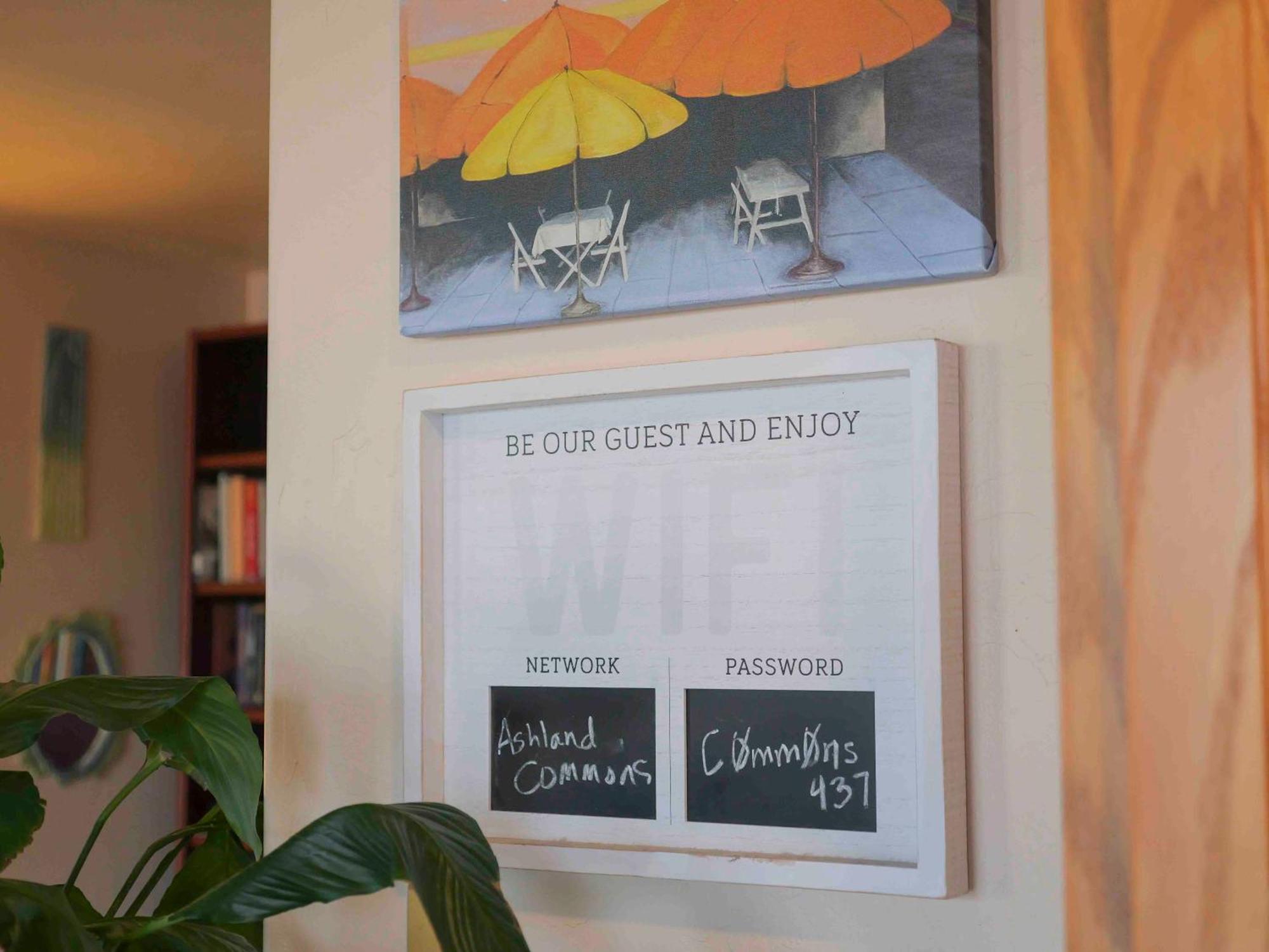 Ashland Commons Hostel Buitenkant foto